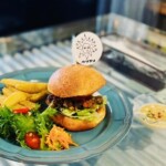 土曜夜店限定!! ルリヲンバーガー!!